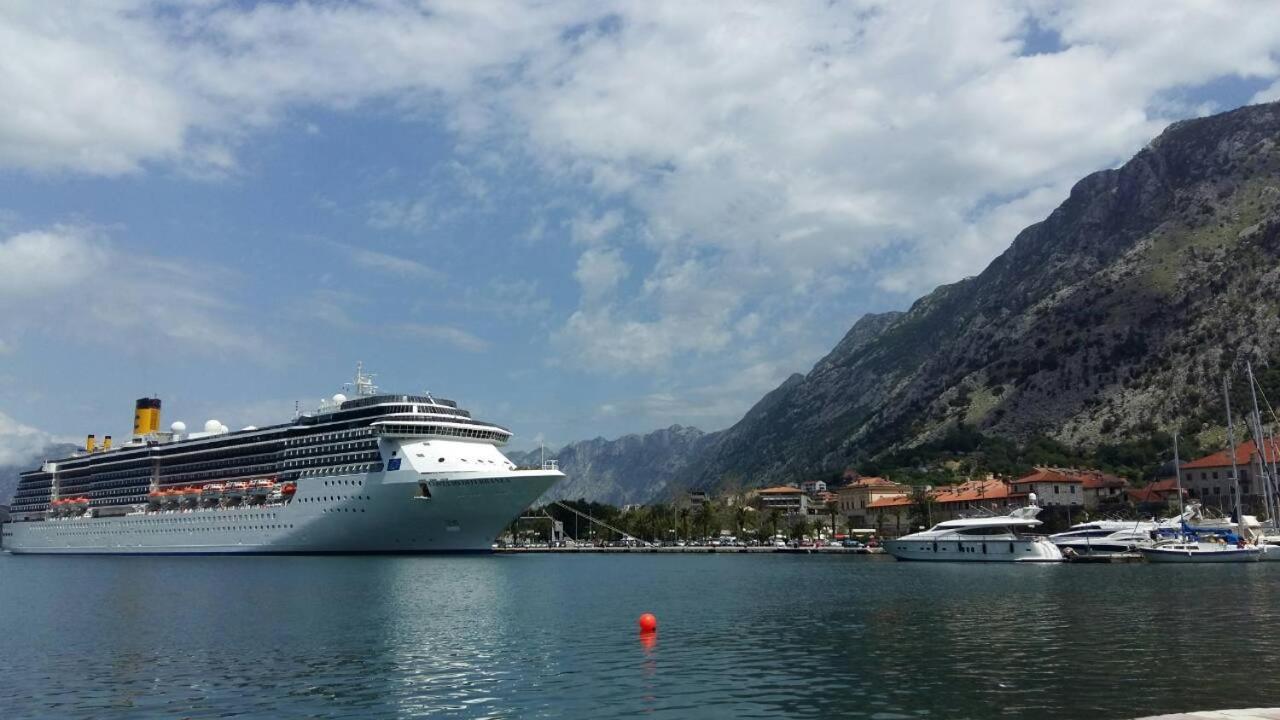 Radiant Lejlighed Kotor Eksteriør billede
